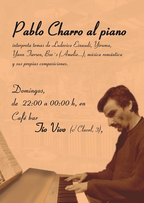 PABLO CHARRO al piano